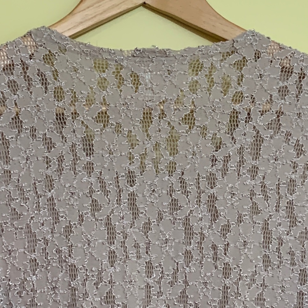 Glu-Glu || Tan Nude Embroidered Floral Lace Sheer Long Sleeve Stretch Top M - Picture 11 of 13